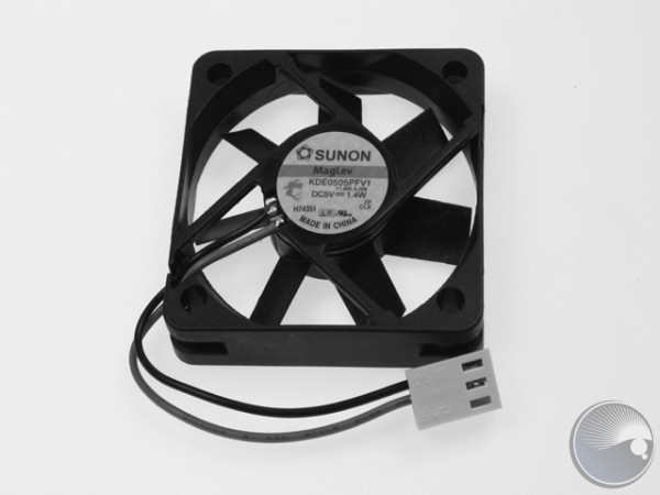 Fan 5V w. plug 3 pol