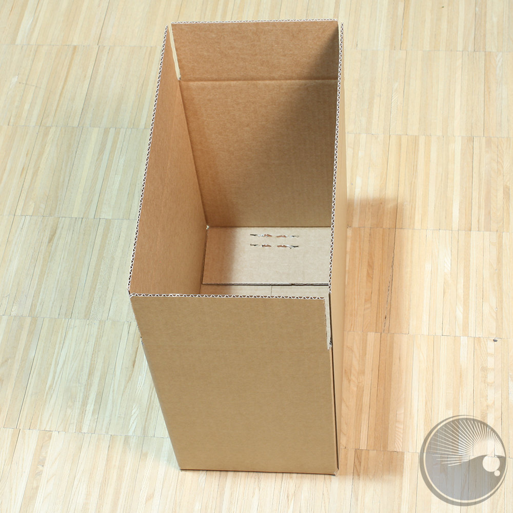 Cardboard box MAC 101