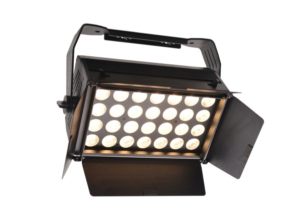 LITECRAFT WashXT,3.000 - 6.400 K, 25°,DMX 512-A, XLR 3 & 5 pol,powerIP In/Out