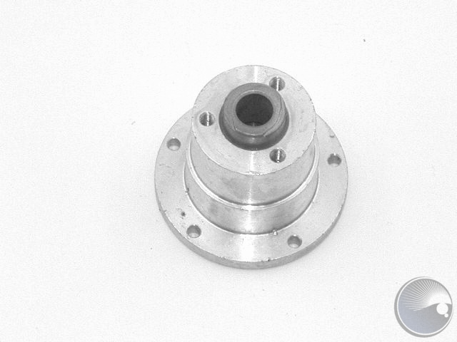 Center adaptor with bearings