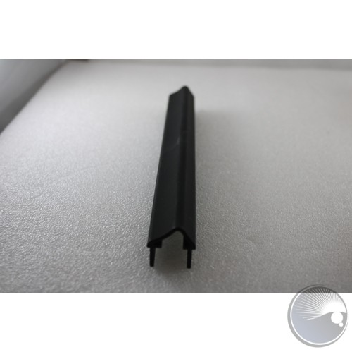 Compact Wing Side Extrusion